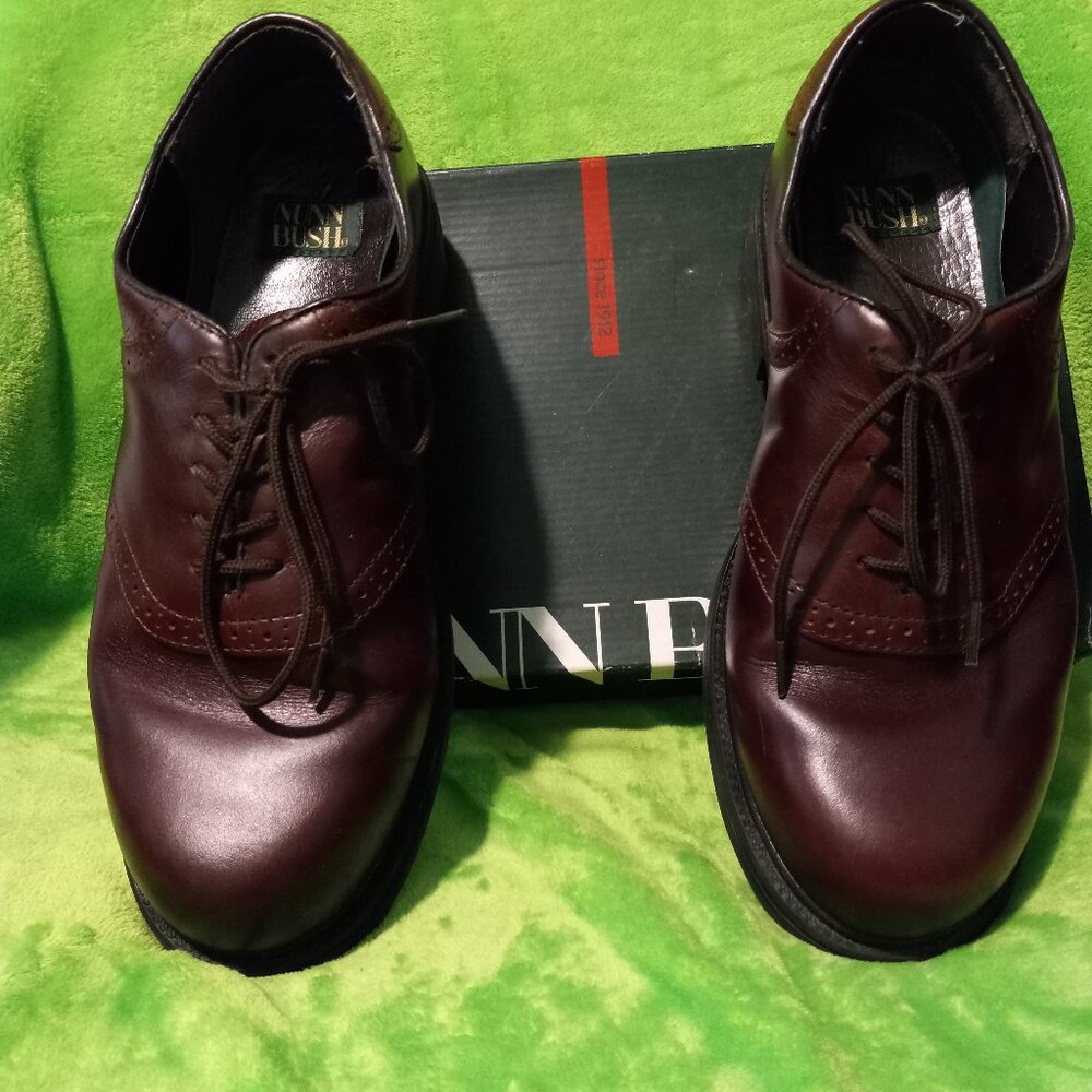Nunn Bush Men's Gordon Brown Smooth size 9.5 M #81129-51
